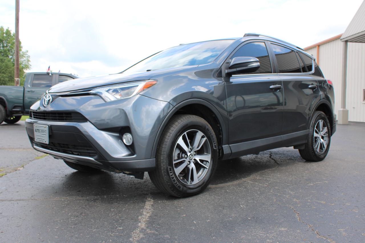 Toyota RAV4 XLE AWD 2016