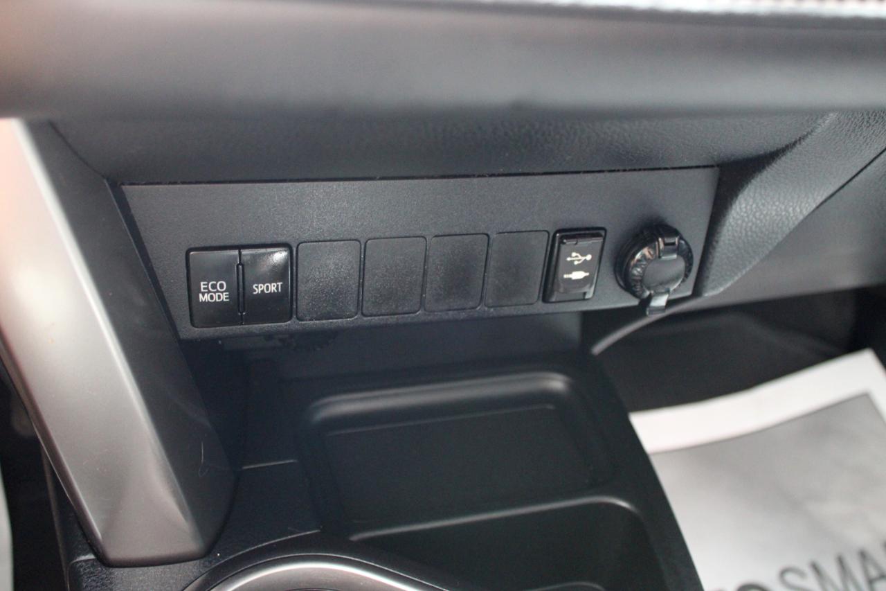 Toyota RAV4 XLE AWD 2016