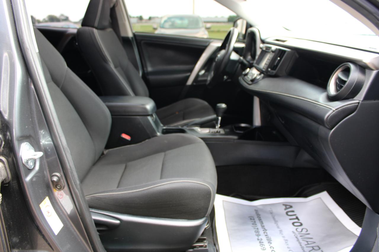 Toyota RAV4 XLE AWD 2016