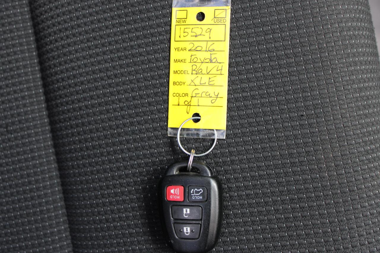 Toyota RAV4 XLE AWD 2016