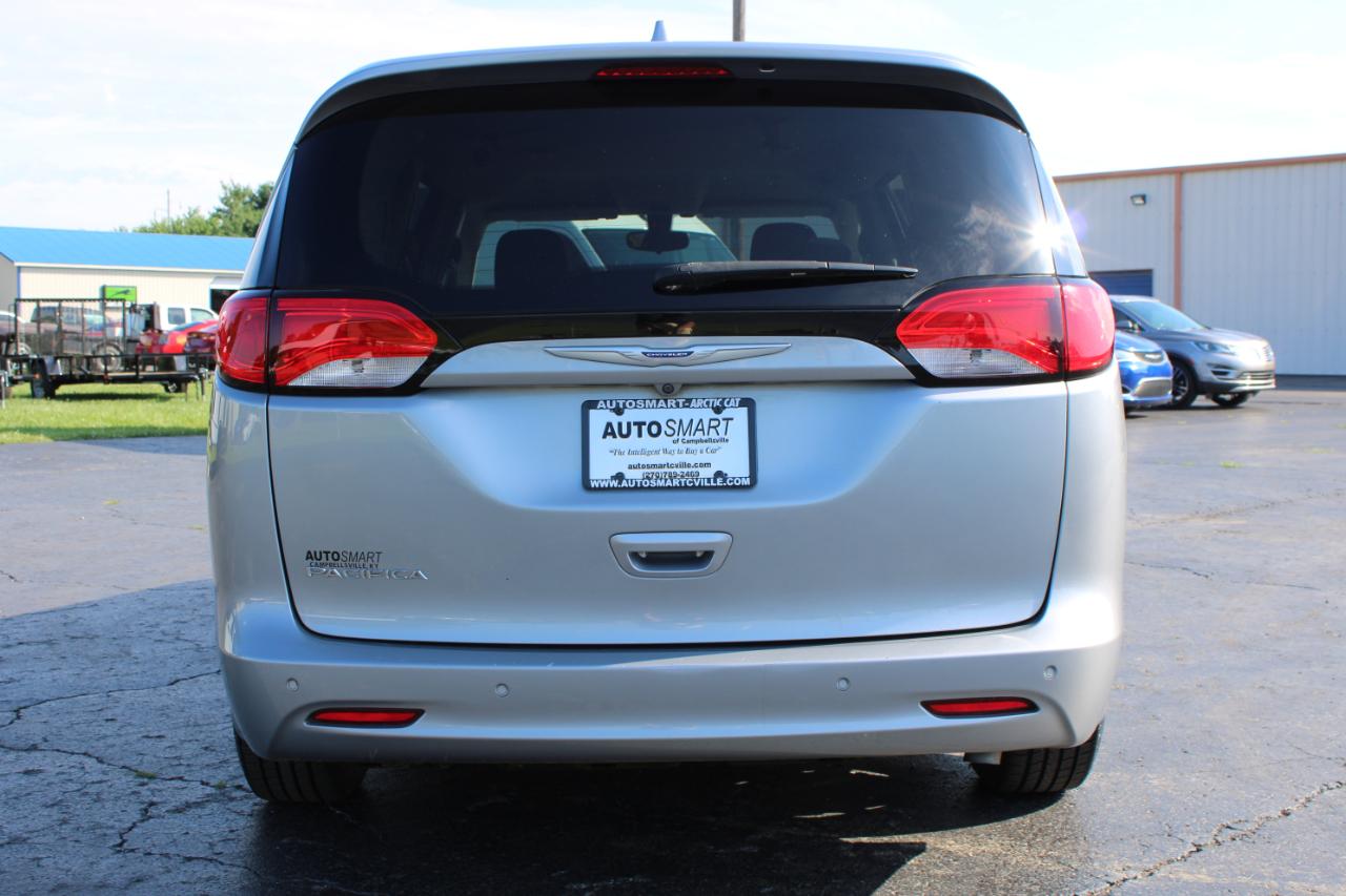 Chrysler Pacifica Touring 2018