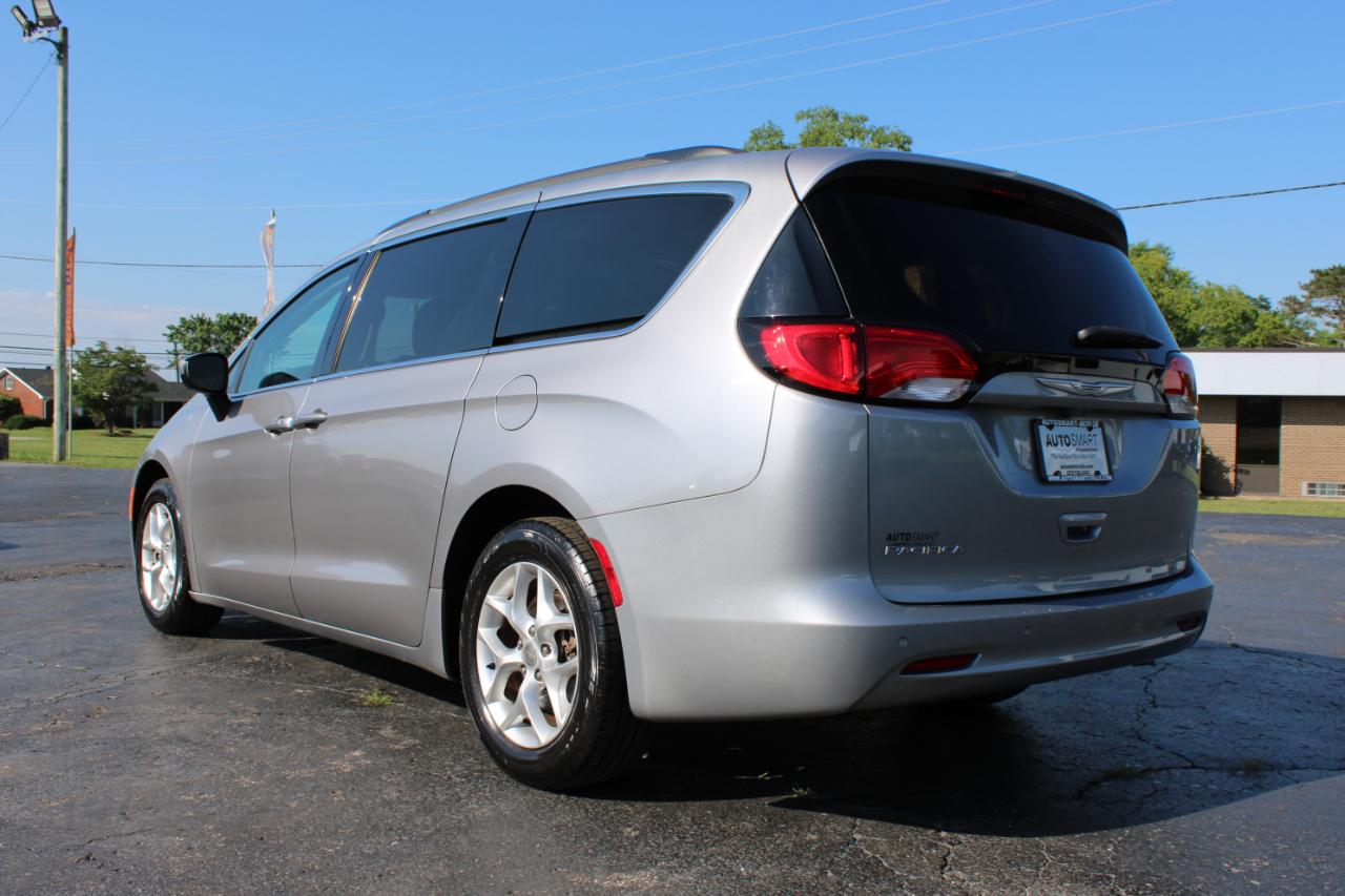 Chrysler Pacifica Touring 2018