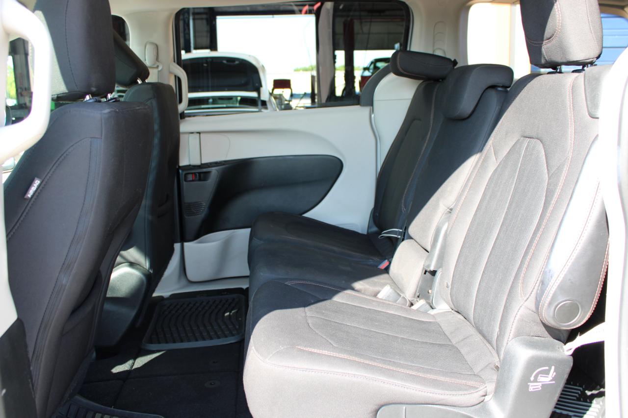 Chrysler Pacifica Touring 2018