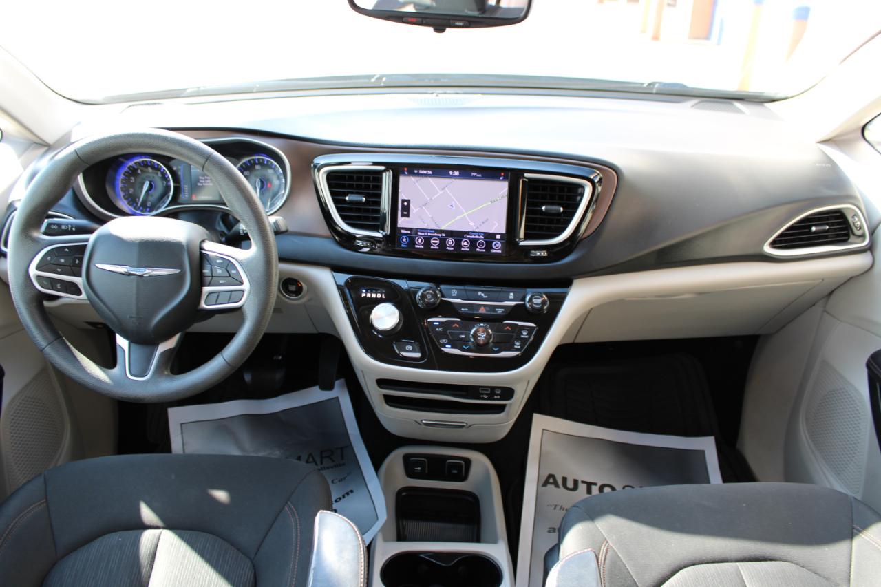 Chrysler Pacifica Touring 2018
