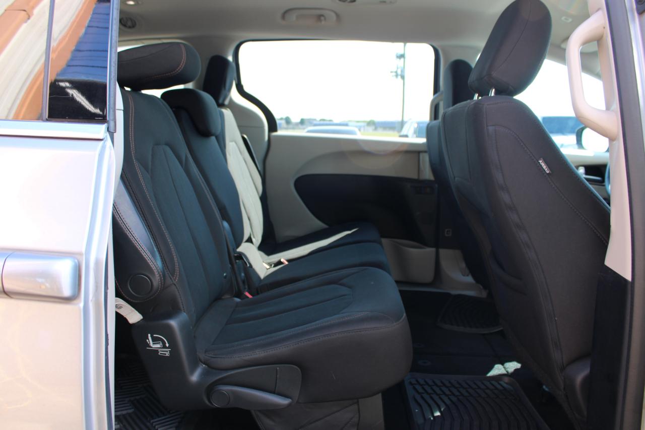Chrysler Pacifica Touring 2018