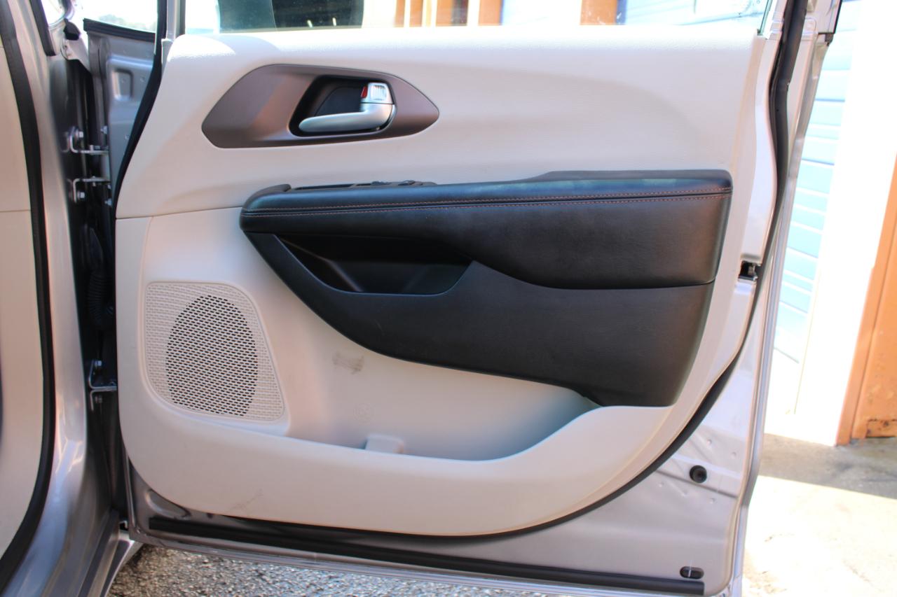 Chrysler Pacifica Touring 2018