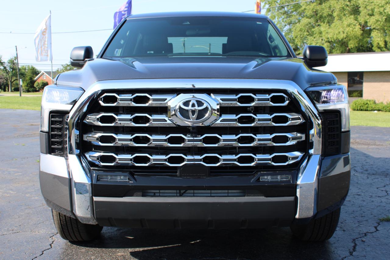 Toyota Tundra SR5 CrewMax 4WD 2025