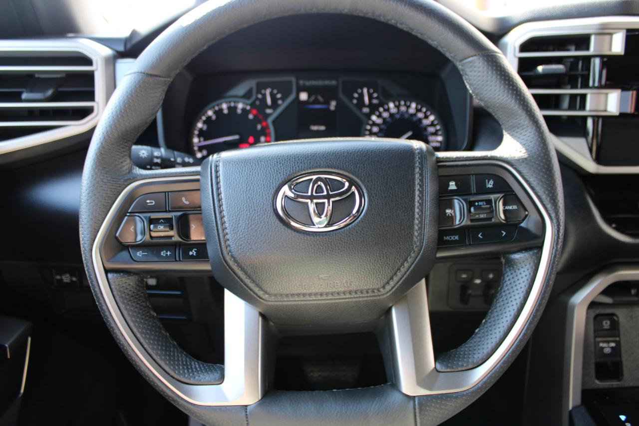 Toyota Tundra SR5 CrewMax 4WD 2025