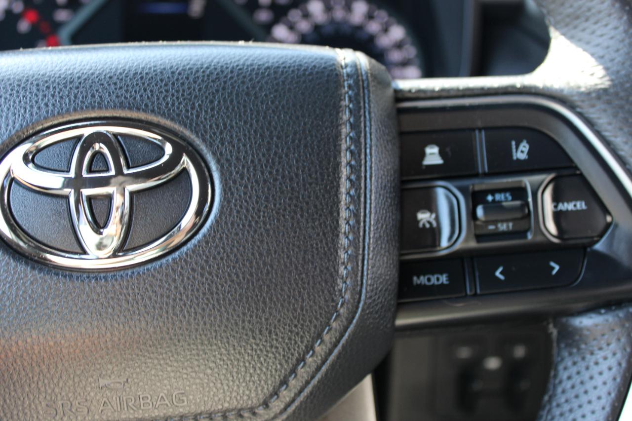 Toyota Tundra SR5 CrewMax 4WD 2025