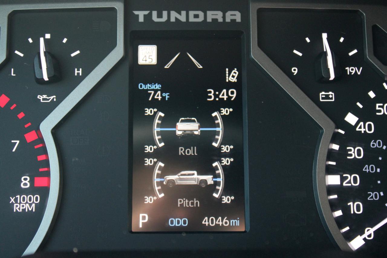 Toyota Tundra SR5 CrewMax 4WD 2025