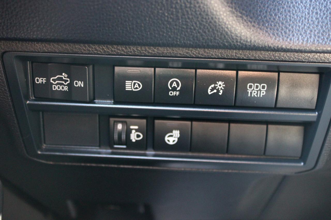 Toyota Tundra SR5 CrewMax 4WD 2025
