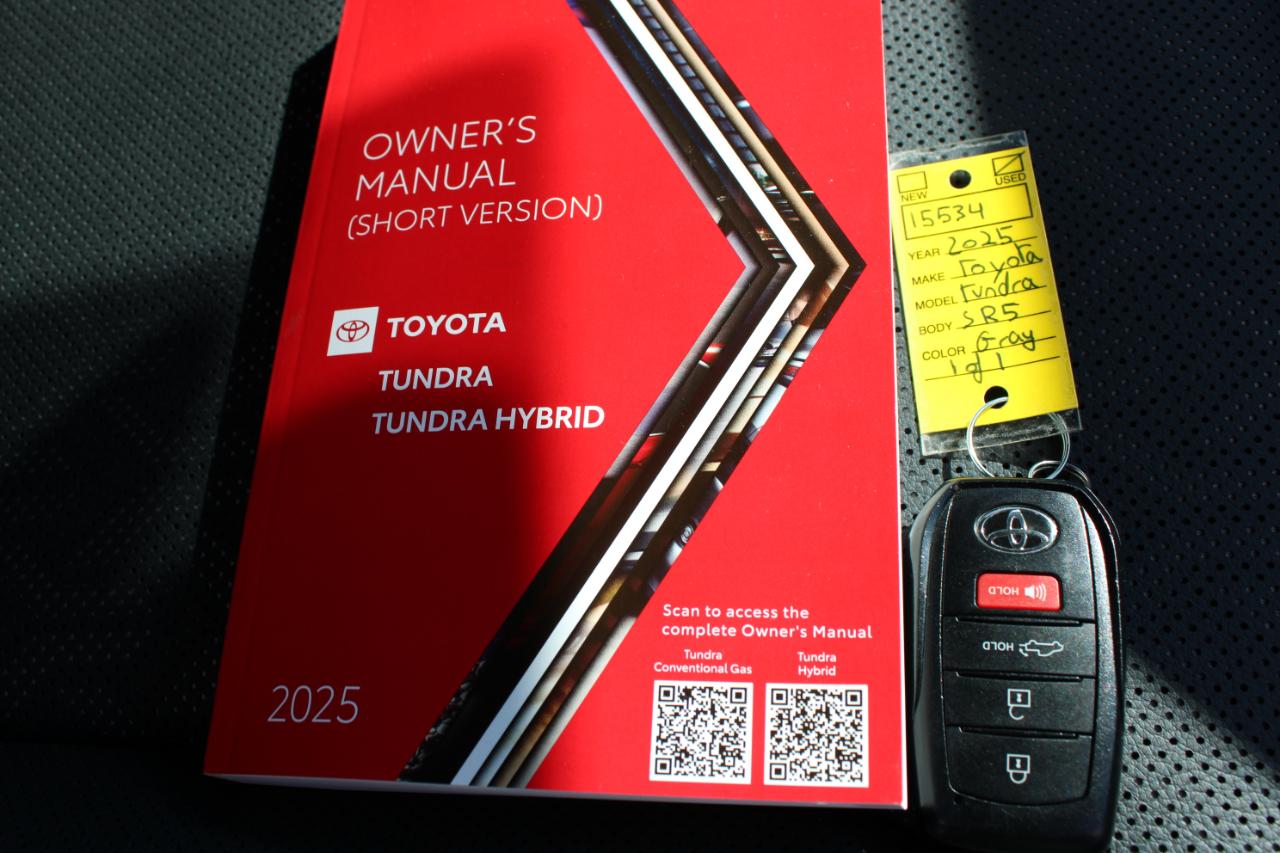 Toyota Tundra SR5 CrewMax 4WD 2025