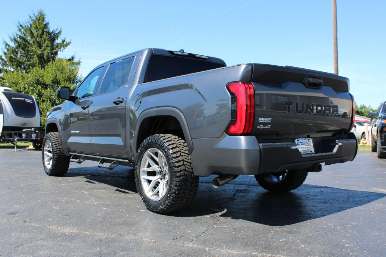 Toyota Tundra SR5 CrewMax 4WD 2025