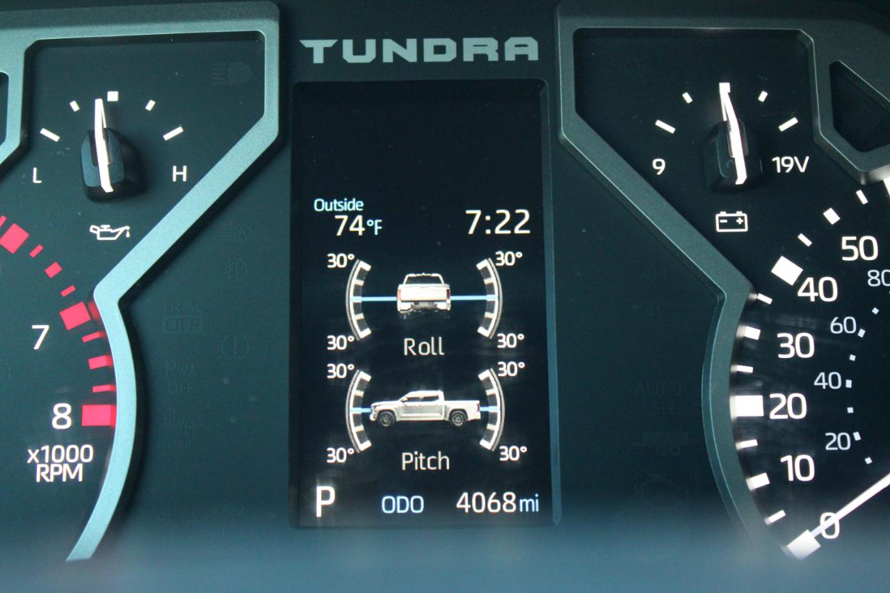 Toyota Tundra SR5 CrewMax 4WD 2025