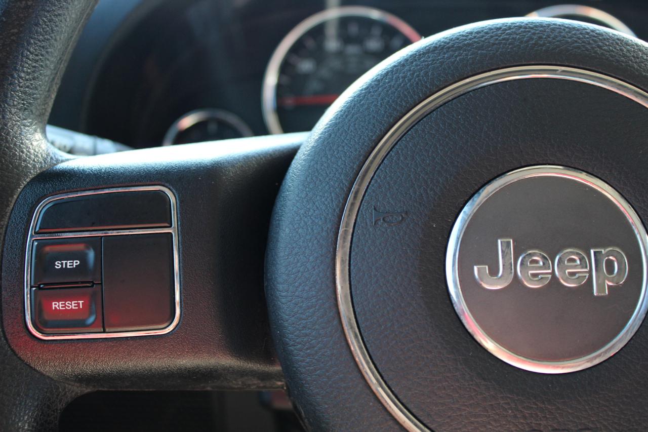 Jeep Wrangler Sport 4WD 2015