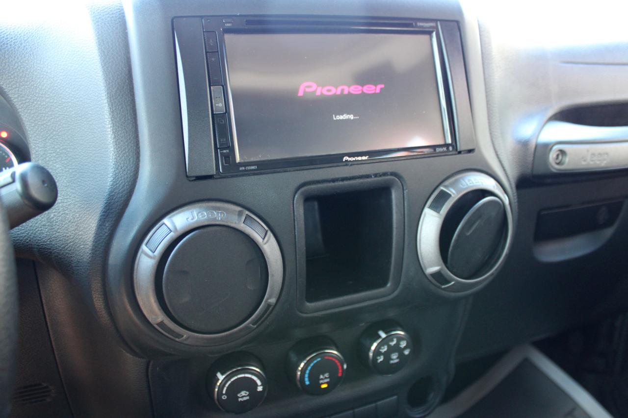 Jeep Wrangler Sport 4WD 2015