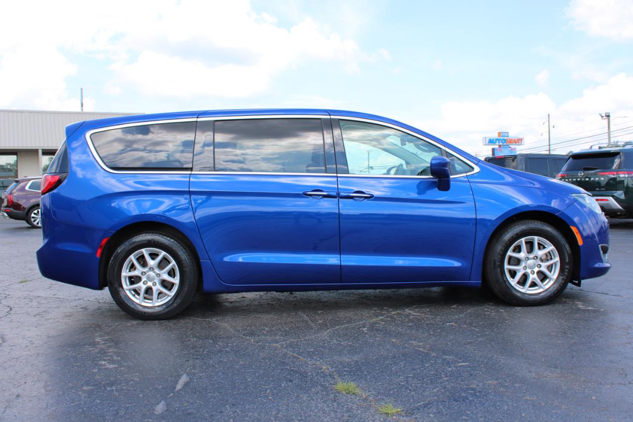 Chrysler Pacifica Touring Plus 2020