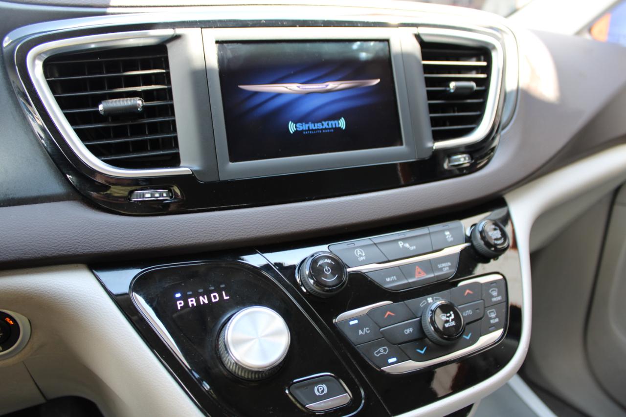 Chrysler Pacifica Touring Plus 2020