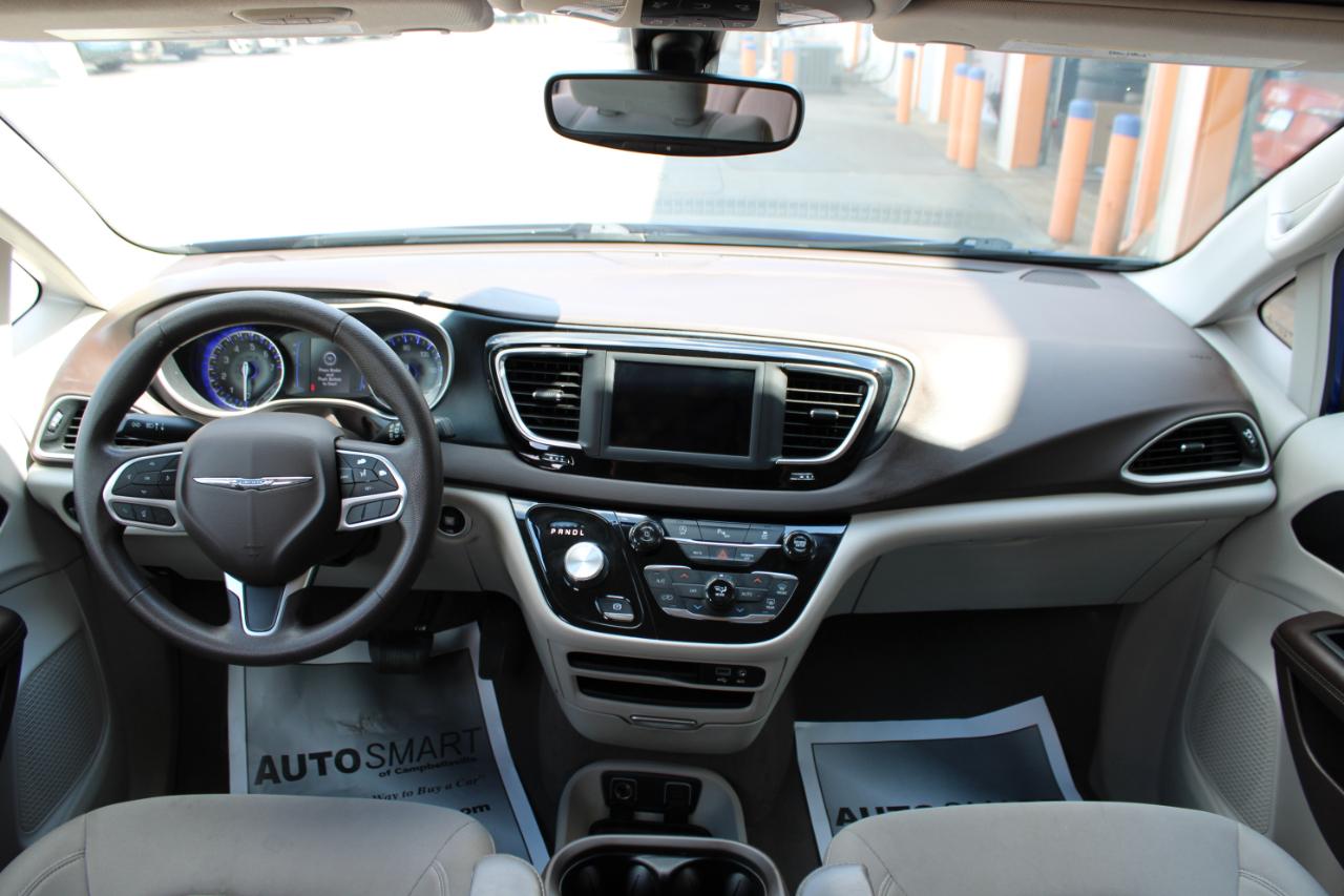 Chrysler Pacifica Touring Plus 2020