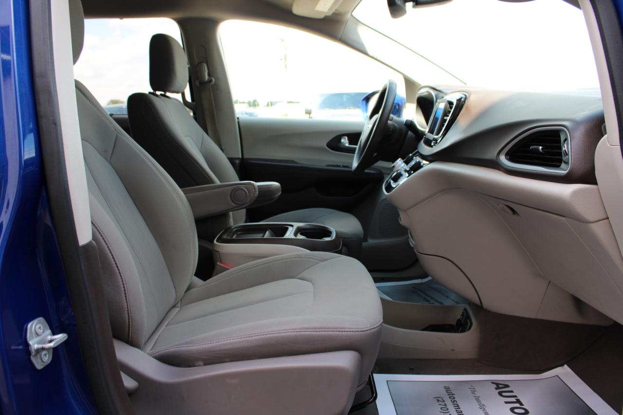 Chrysler Pacifica Touring Plus 2020