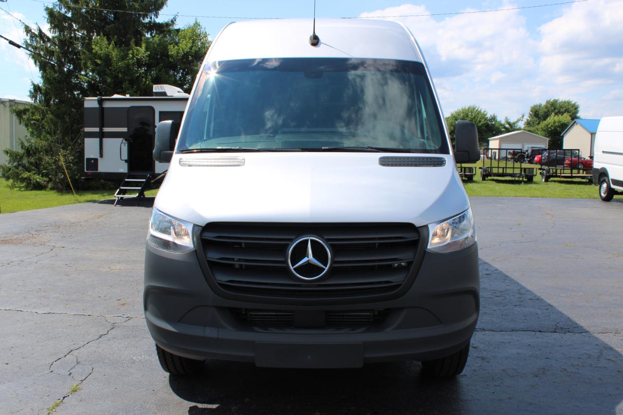 Mercedes-Benz Sprinter 2500 170-in. WB 2023