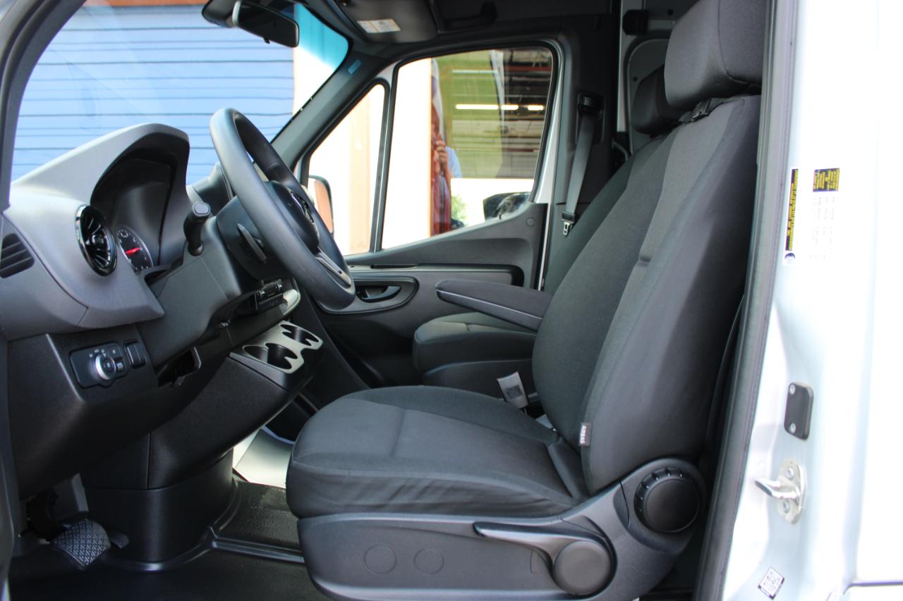 Mercedes-Benz Sprinter 2500 170-in. WB 2023