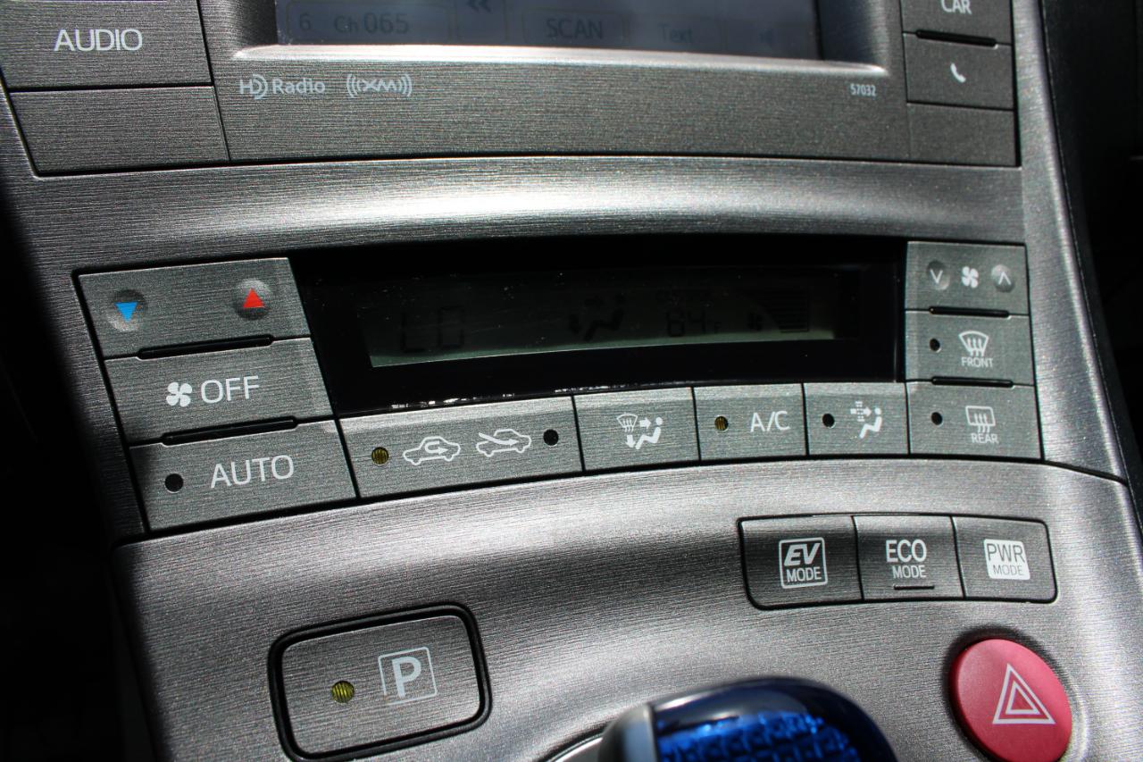 Toyota Prius  2013