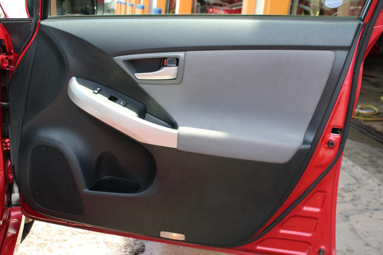 Toyota Prius  2013