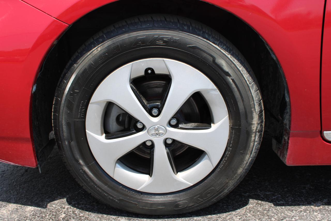 Toyota Prius  2013