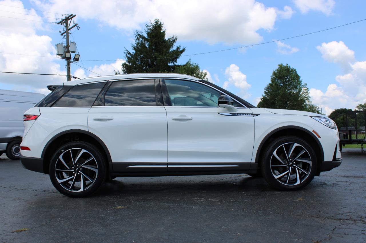 Lincoln Corsair Reserve AWD 2023