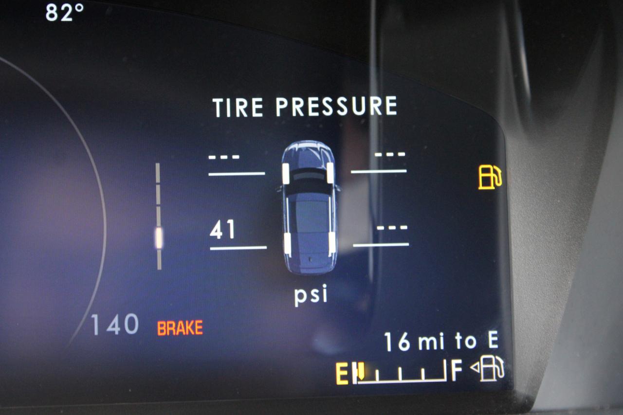 Lincoln Corsair Reserve AWD 2023