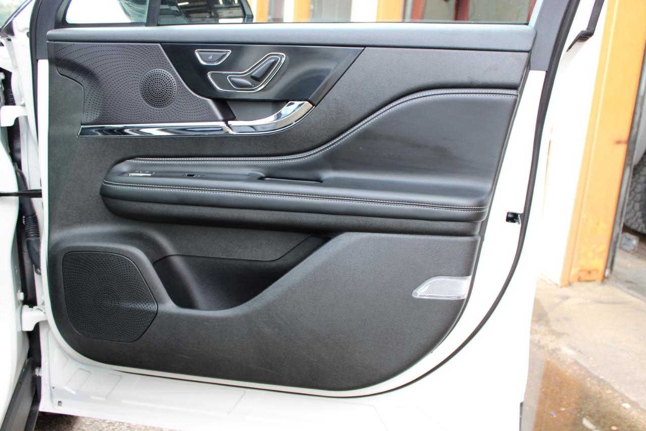 Lincoln Corsair Reserve AWD 2023