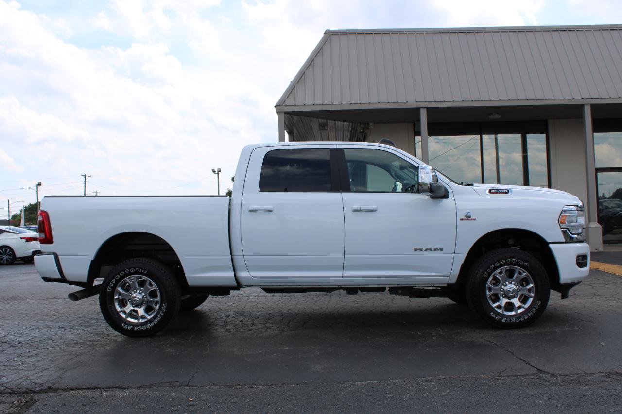 RAM 2500 Laramie Crew Cab SWB 4WD 2024