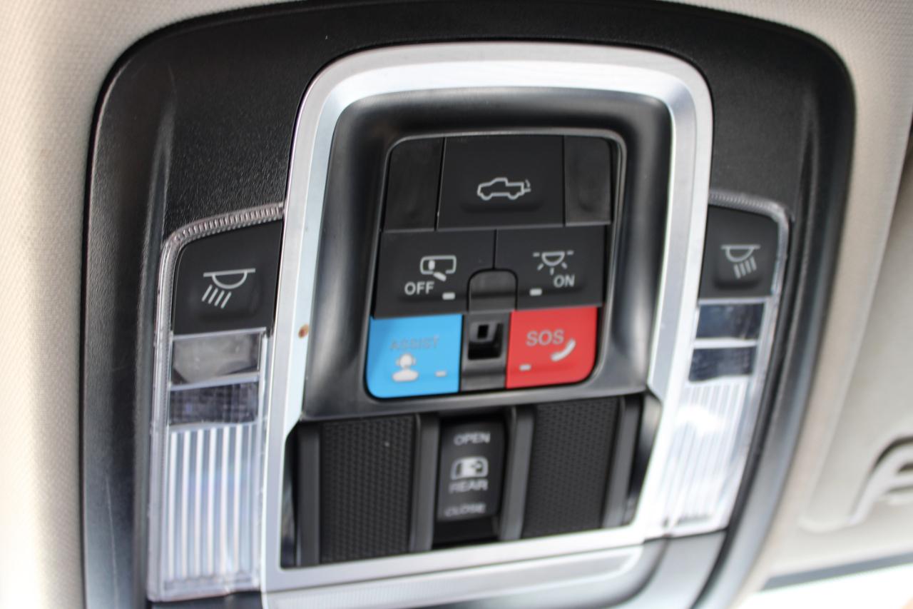 RAM 2500 Laramie Crew Cab SWB 4WD 2024