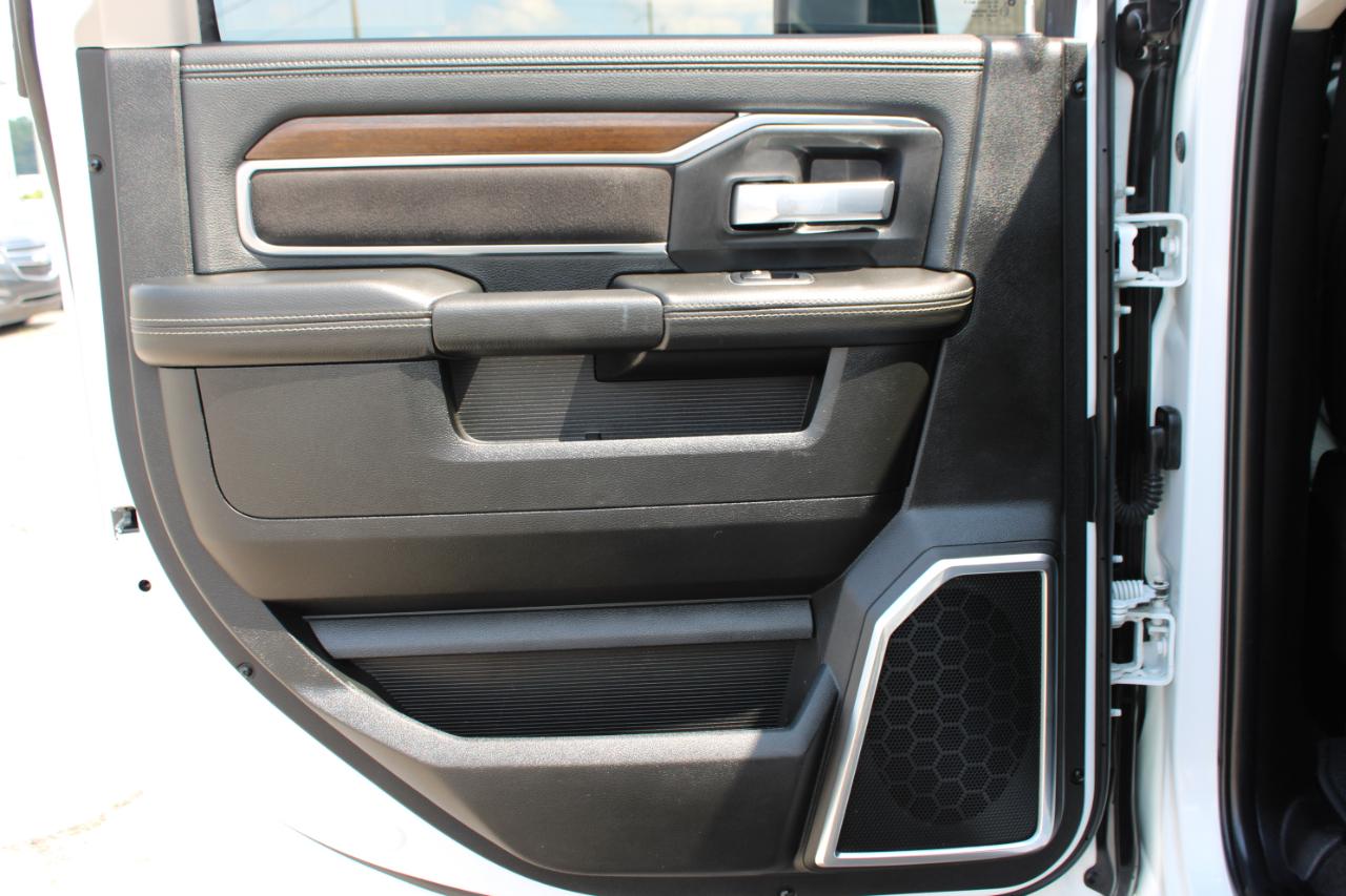 RAM 2500 Laramie Crew Cab SWB 4WD 2024