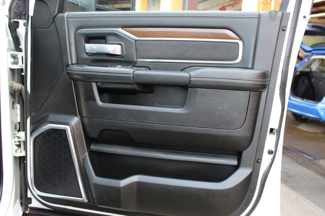 RAM 2500 Laramie Crew Cab SWB 4WD 2024