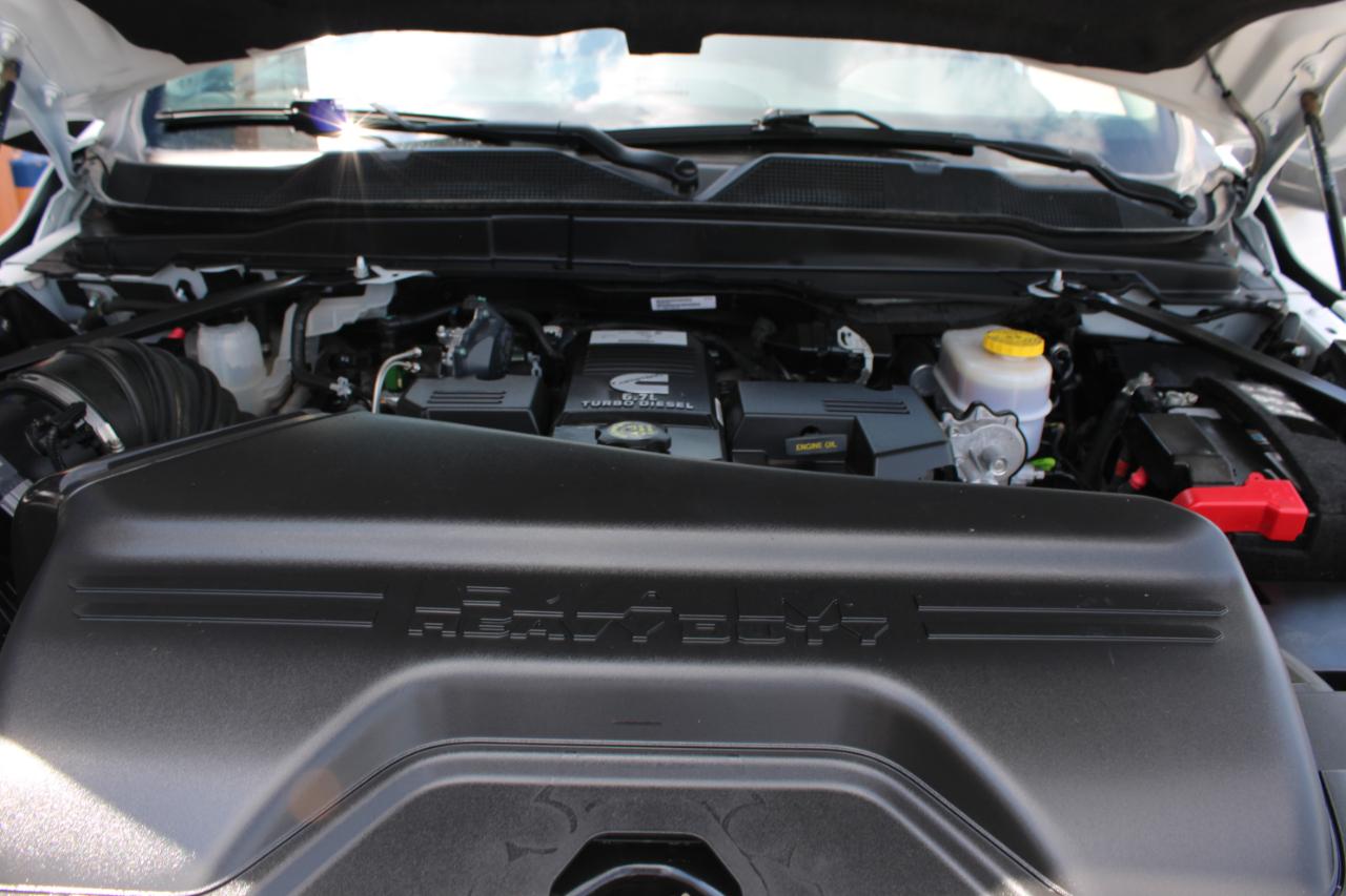 RAM 2500 Laramie Crew Cab SWB 4WD 2024