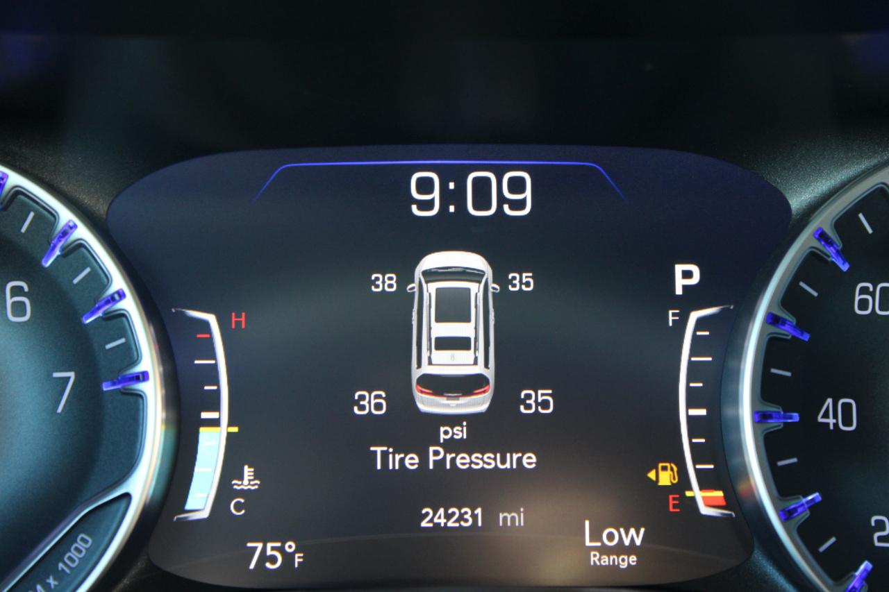 Chrysler Pacifica Limited AWD 2023