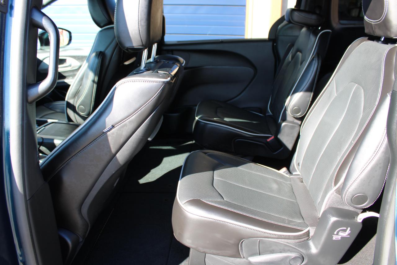 Chrysler Pacifica Limited AWD 2023