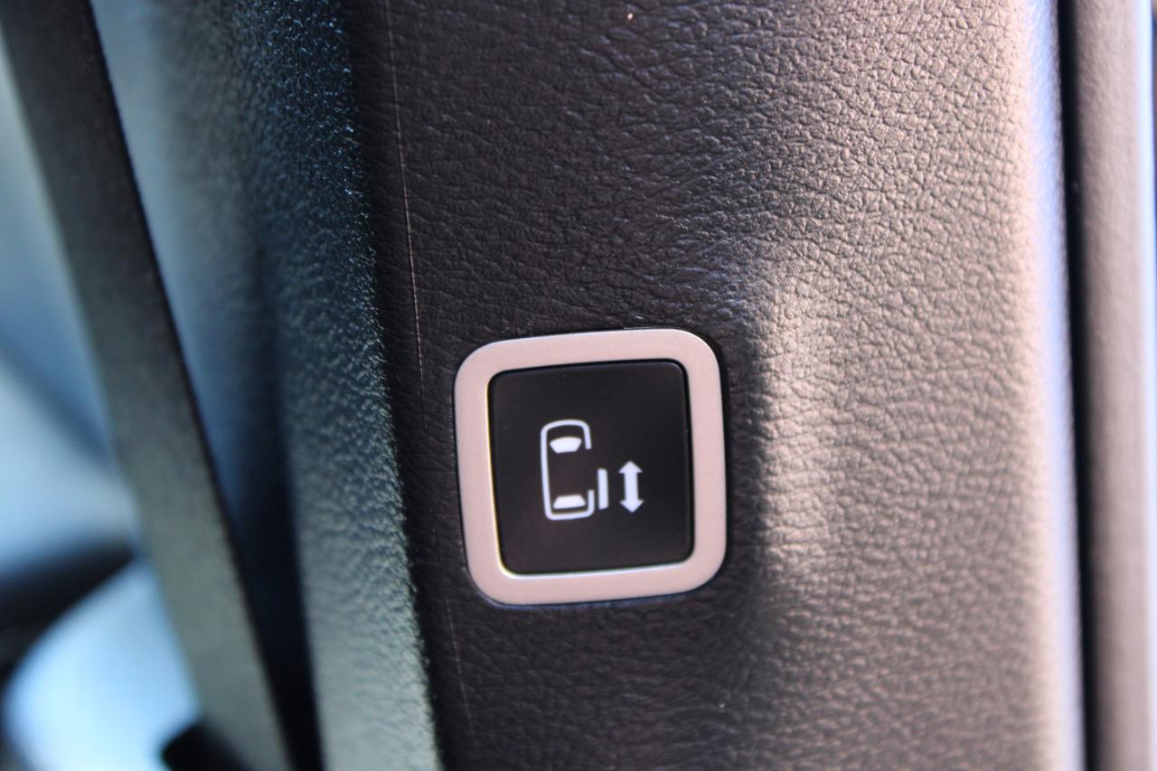 Chrysler Pacifica Limited AWD 2023