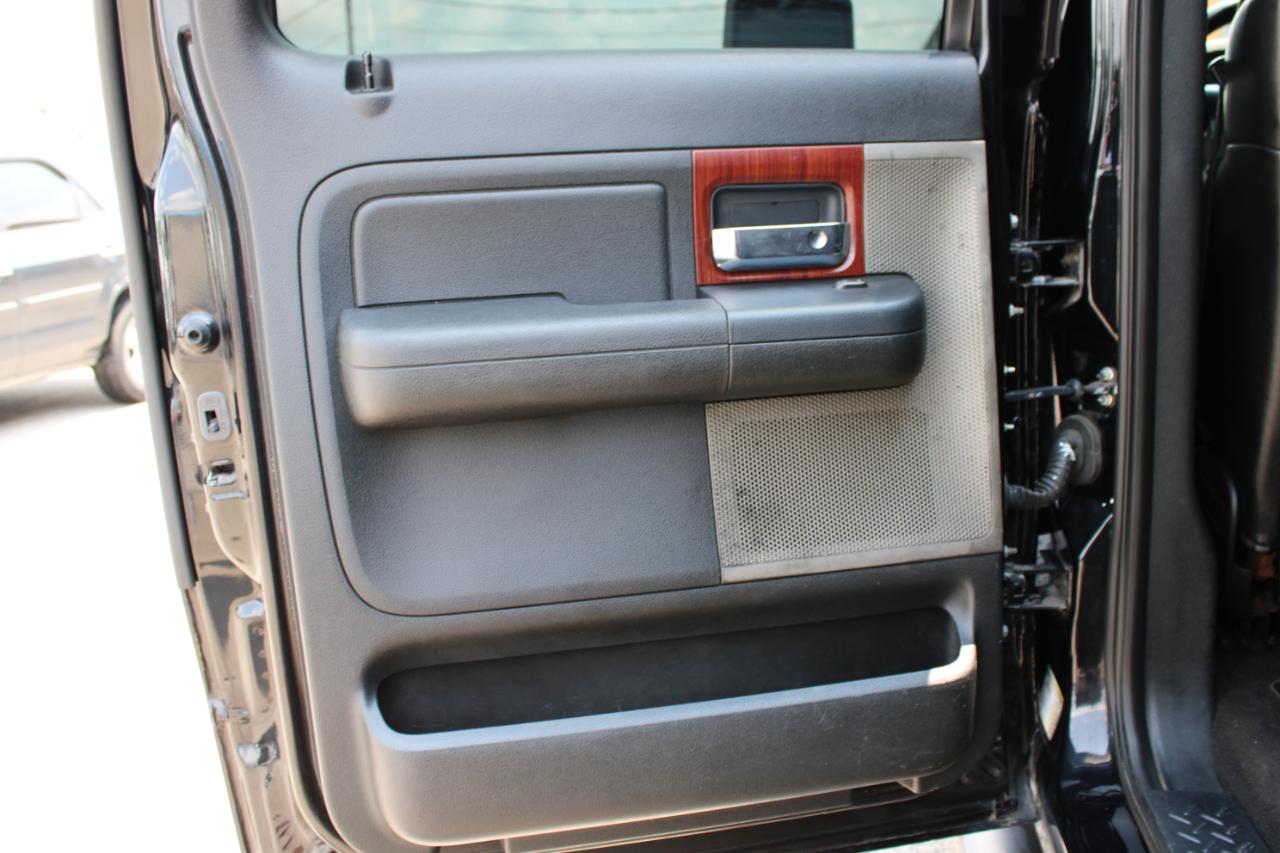 Ford F-150 Lariat SuperCrew 4WD 2006