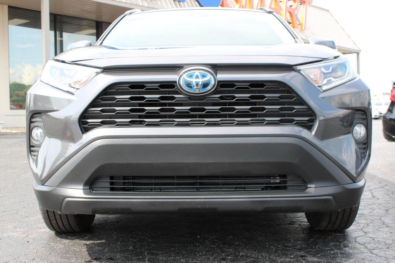 Toyota RAV4 Hybrid XLE 2021