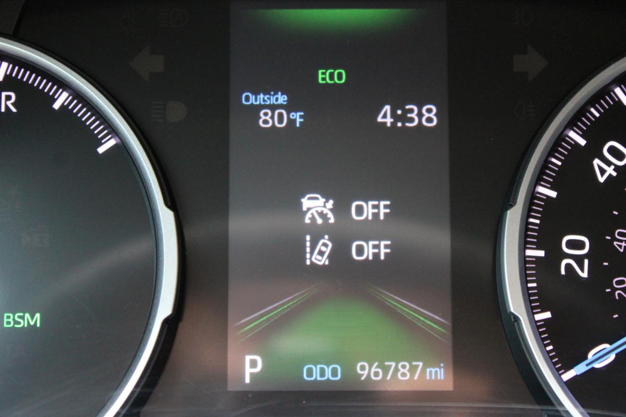 Toyota RAV4 Hybrid XLE 2021
