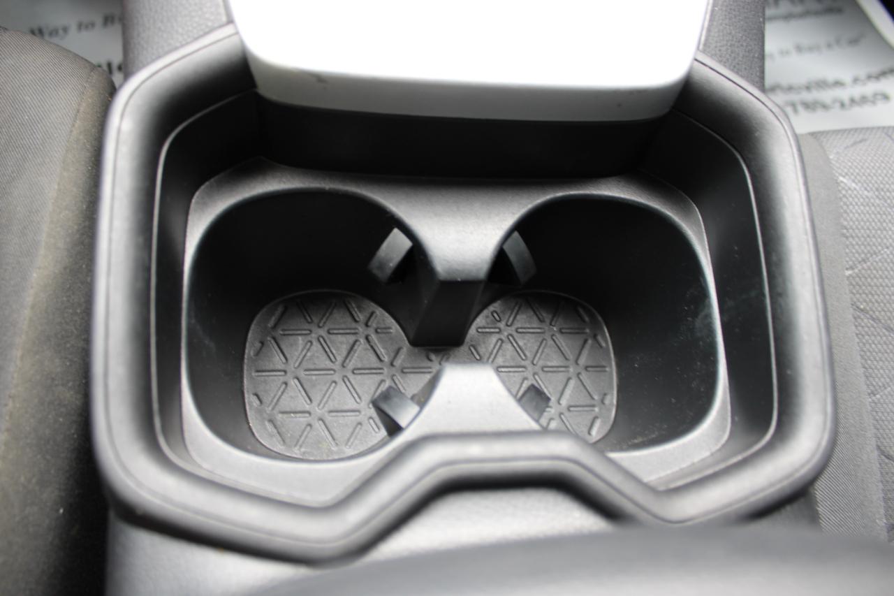 Toyota RAV4 Hybrid XLE 2021