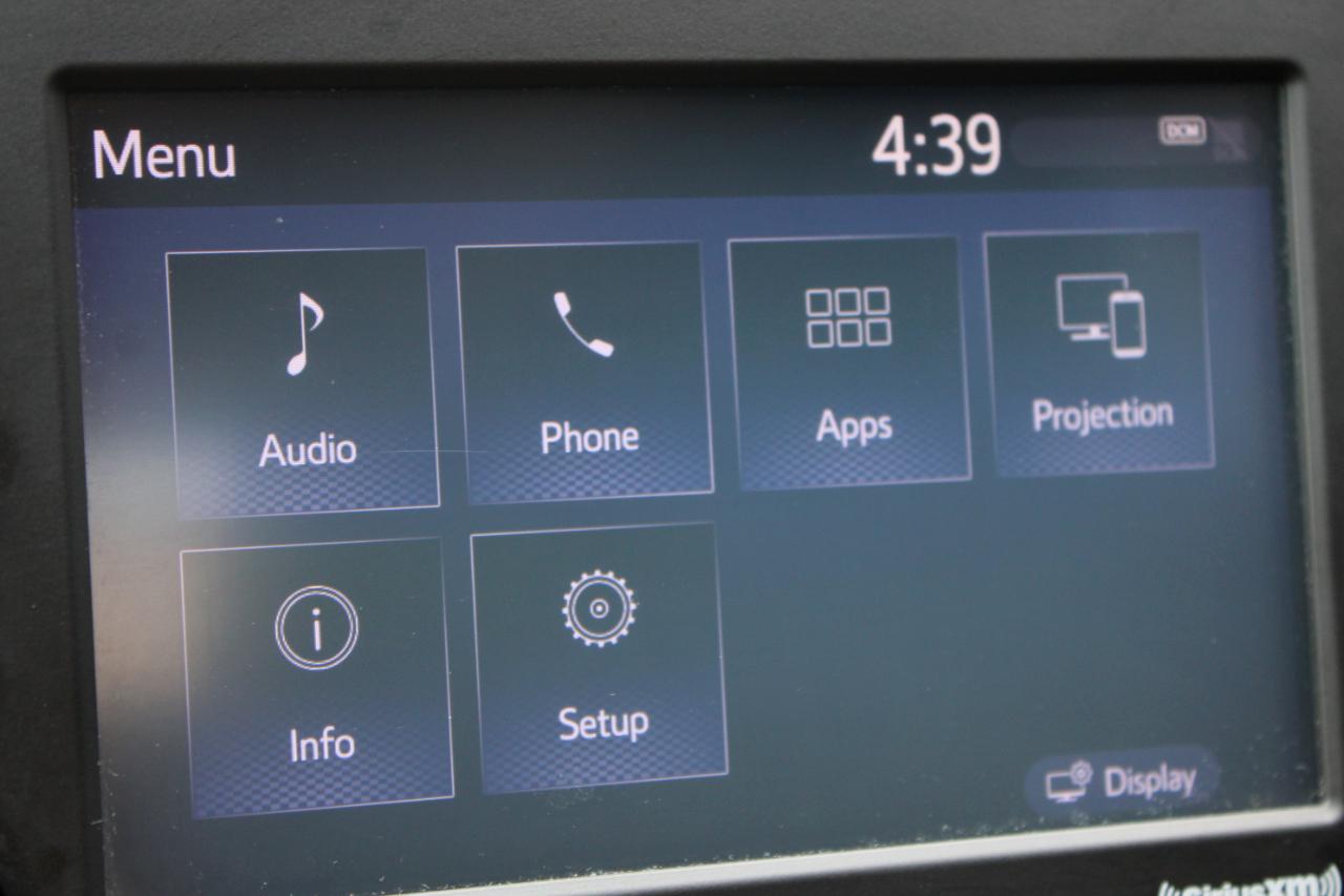 Toyota RAV4 Hybrid XLE 2021