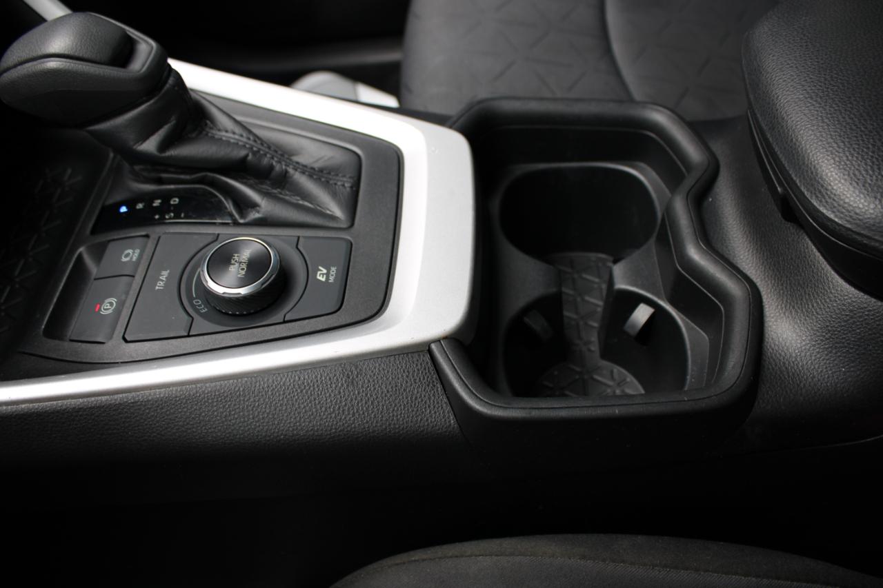 Toyota RAV4 Hybrid XLE 2021