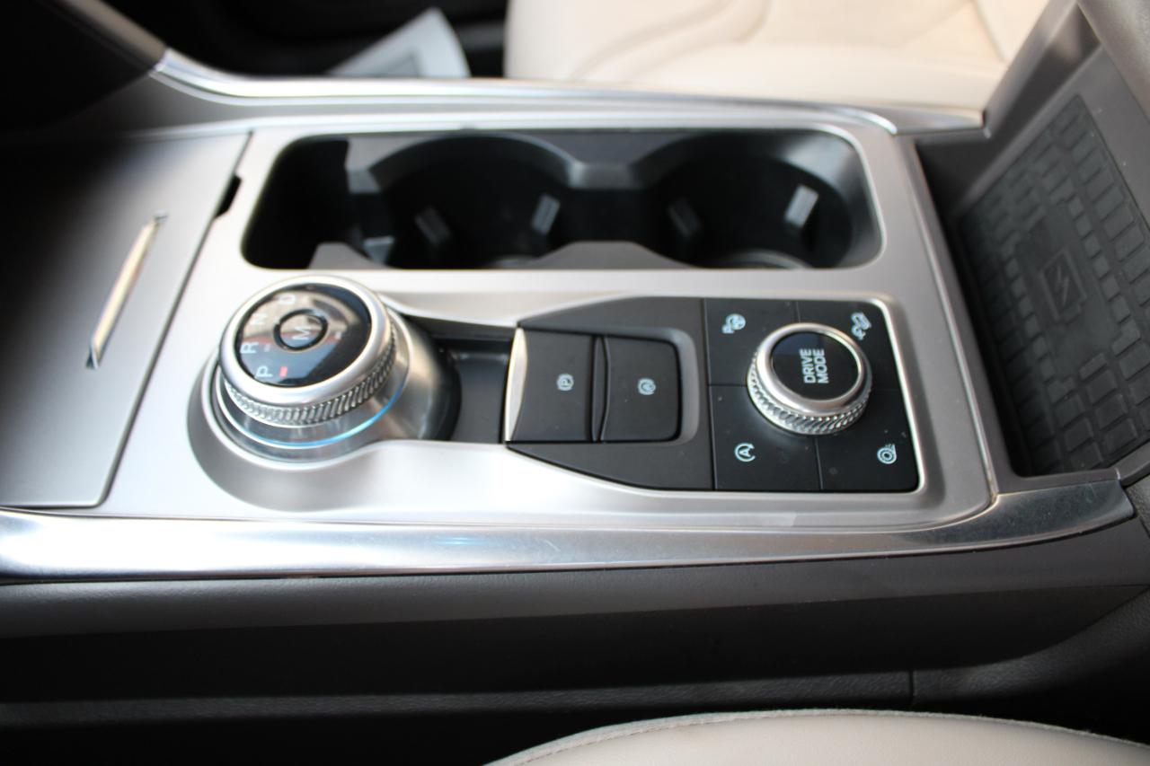 Ford Explorer Platinum 2020