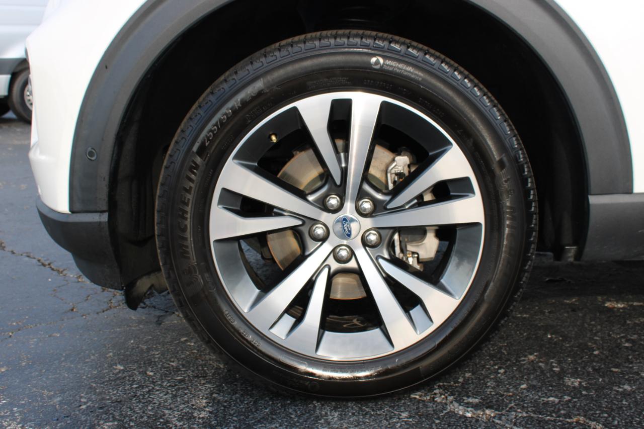 Ford Explorer Platinum 2020
