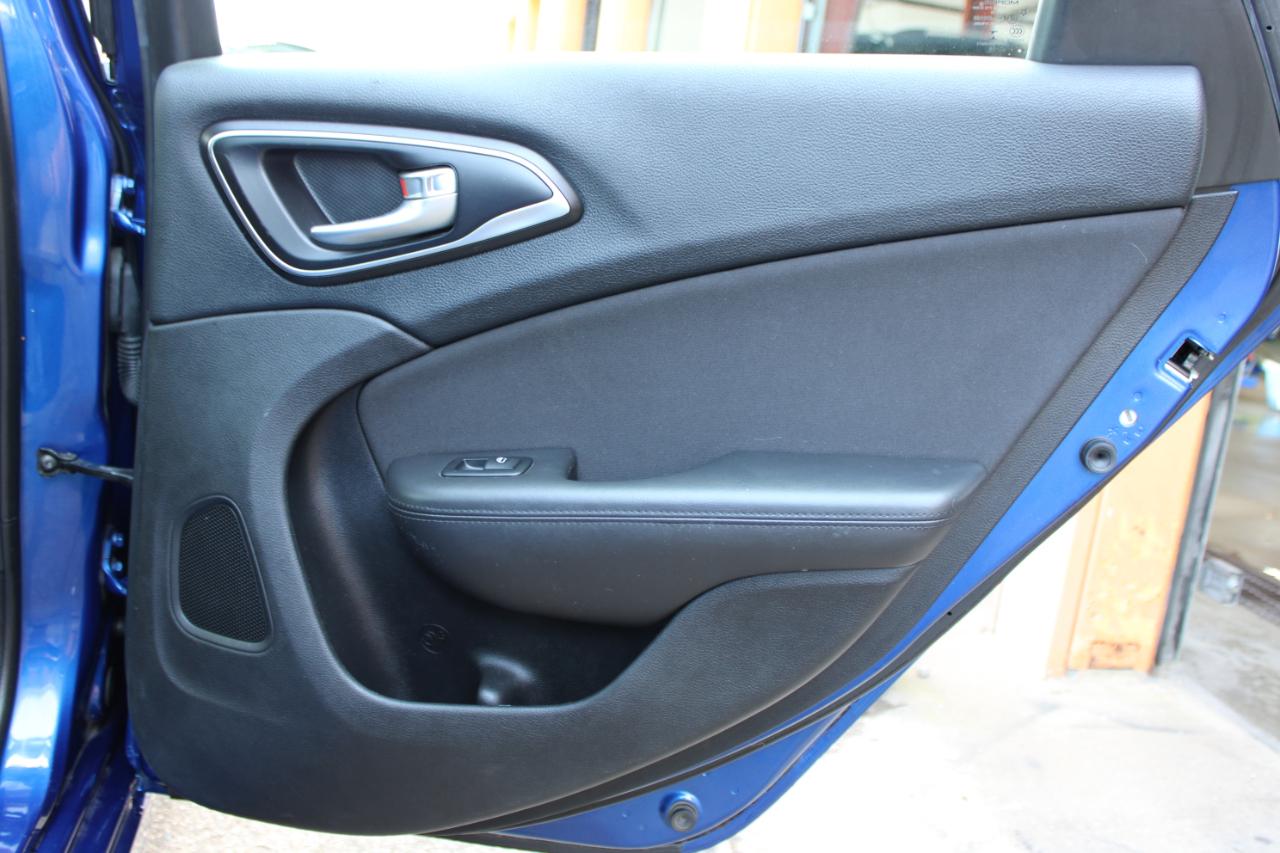 Chrysler 200 Limited 2016
