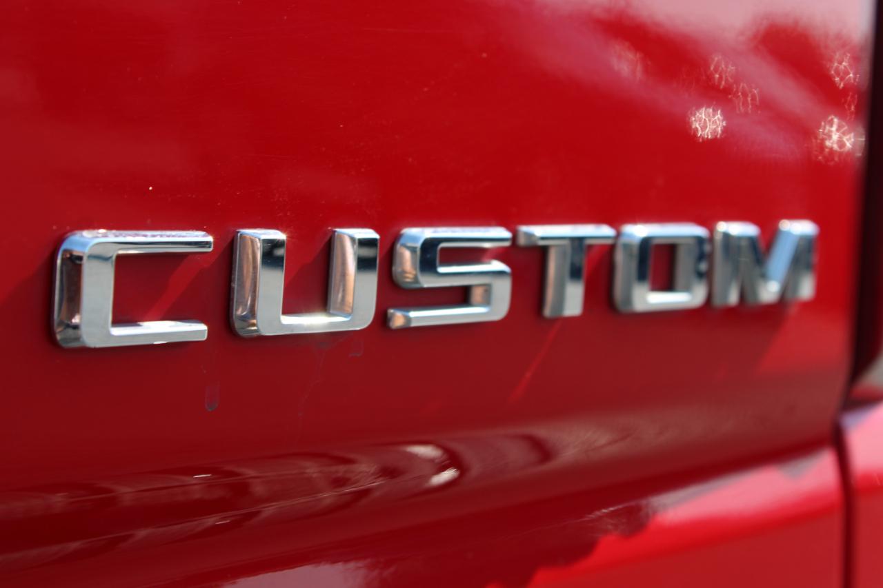 Chevrolet Silverado 1500 Custom Crew Cab Short Box 2WD 2021